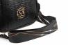 Pikowana torebka damska listonoszka kuferek Massimo Contti czarna pasek z logo na ramię